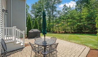 4 Caileigh Ct 4, Andover, MA 01810