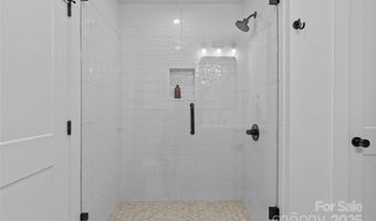 2461 Eaton Rd, Charlotte, NC 28205