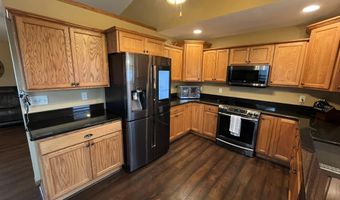 1208 SW 13th Ave, Aberdeen, SD 57401