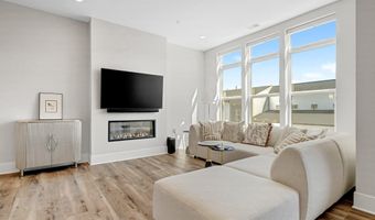 23665 HAVELOCK WALK Ter 406, Ashburn, VA 20148