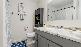 7803 Glenda Ct, Apple Valley, MN 55124