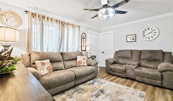 2832 Lakeside Dr, Benton, AR 72019