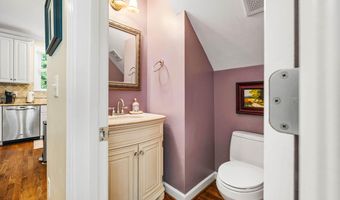 216 Wendhurst Ct, Apex, NC 27502