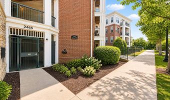 2465 ARMY NAVY Dr 1-101, Arlington, VA 22206