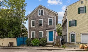 12 Callender Ave, Newport, RI 02840