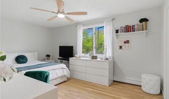 5 Aurora Dr, Cumberland, RI 02864
