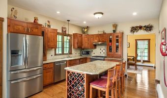 546 Province Line Rd, Allentown, NJ 08501