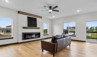 1165 Salm Dr, North Liberty, IA 52317
