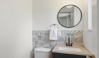 9616 Antonette Hills Dr, Affton, MO 63123