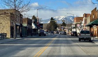 VRBO at Johnson Drive A, Absarokee, MT 59001