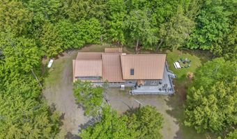 30 Beaver Bog Ln, Abbot, ME 04406