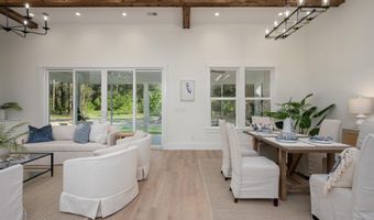 13 Woods Ln, Beaufort, SC 29907
