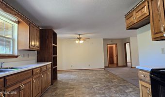 324 Circle R Dr, Benton, TN 37307
