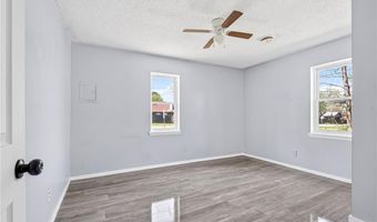 904 22nd St, Barling, AR 72923