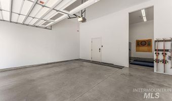 3985 E Parkcenter Blvd, Boise, ID 83716