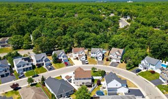 19 W Dolphin Cir W, Bayville, NJ 08721