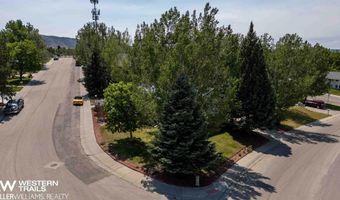2303 W 39th St, Casper, WY 82604
