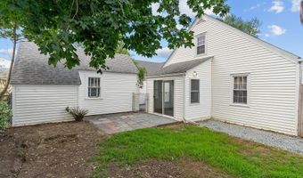 74 Leslie St, Cranston, RI 02910