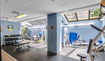 1530 KEY Blvd 1229, Arlington, VA 22209