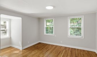 16 Deepwood Dr, Cheshire, CT 06410