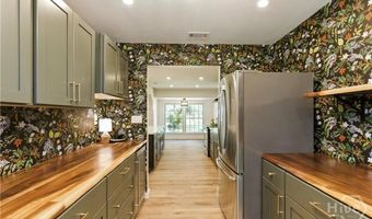 6 Spanish Moss Ct, Savannah, GA 31419