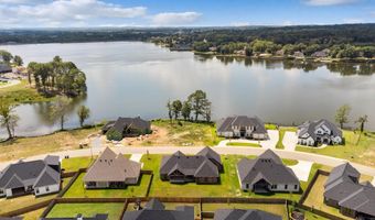 6048 Majestic Waters Dr, Benton, AR 72019