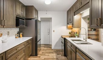 407 HERMITAGE Dr, Altamonte Springs, FL 32701