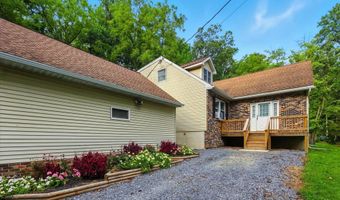 58 ORCHARD Rd, Fleetwood, PA 19522