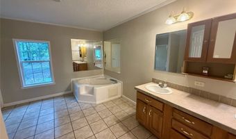 101 E Pointe Dr, Benton, LA 71006