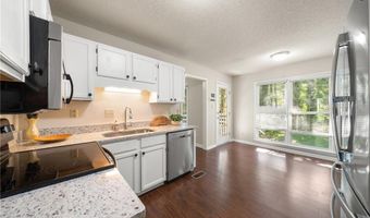 3513 Robin Ln, Acworth, GA 30101