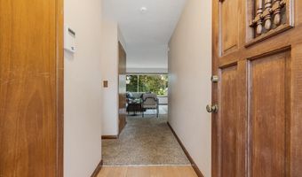886 LINN Ave, Oregon City, OR 97045