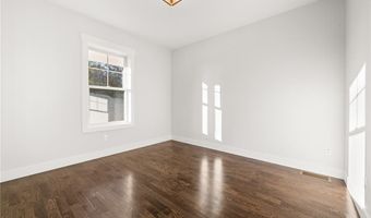 114 Daniel Trce, Burlington, CT 06013