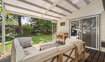 21081 Gardenia Ave, Bend, OR 97702