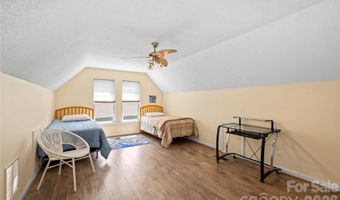 27 Sunview Cir, Arden, NC 28704
