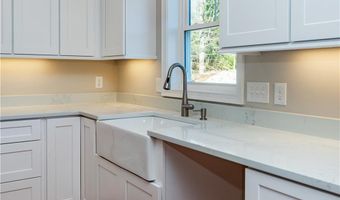 24 Cassidy Trl, Coventry, RI 02816