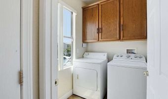 10464 Calico Pines Ave, Las Vegas, NV 89135