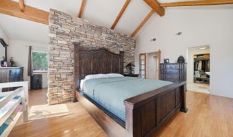 879 Pacific St, Angels Camp, CA 95222