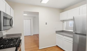 5340 HOLMES RUN Pkwy 904, Alexandria, VA 22304