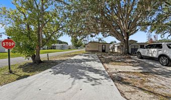 58 Leisure Dr, Auburndale, FL 33823