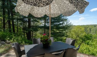 2100 Timber Point Dr SE, Ada, MI 49301
