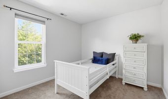 46 Dundee Dr, Cheshire, CT 06410