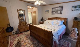 5 Freedom Ln, Belfast, ME 04915