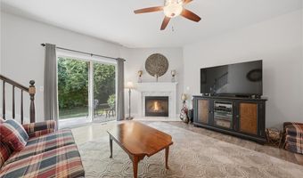 351 Champion Way Dr, Ballwin, MO 63011