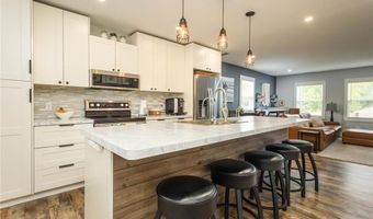 202 N Park St, Alexandria, MN 56308