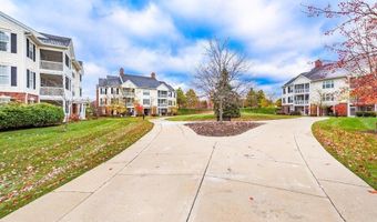 854 W Summerfield Glen Cir W 116, Ann Arbor, MI 48103