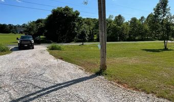 212 Cornfield Ln, Appomattox, VA 24522