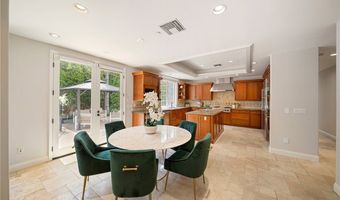 15850 Seville Ln, Encino, CA 91436