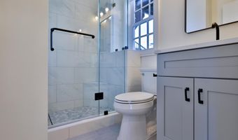 221 S ALFRED St 3A, Alexandria, VA 22314