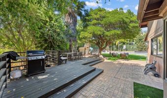 20 Lake Helix Dr, La Mesa, CA 91941