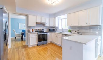 2864 Mystic Dr, Ann Arbor, MI 48103